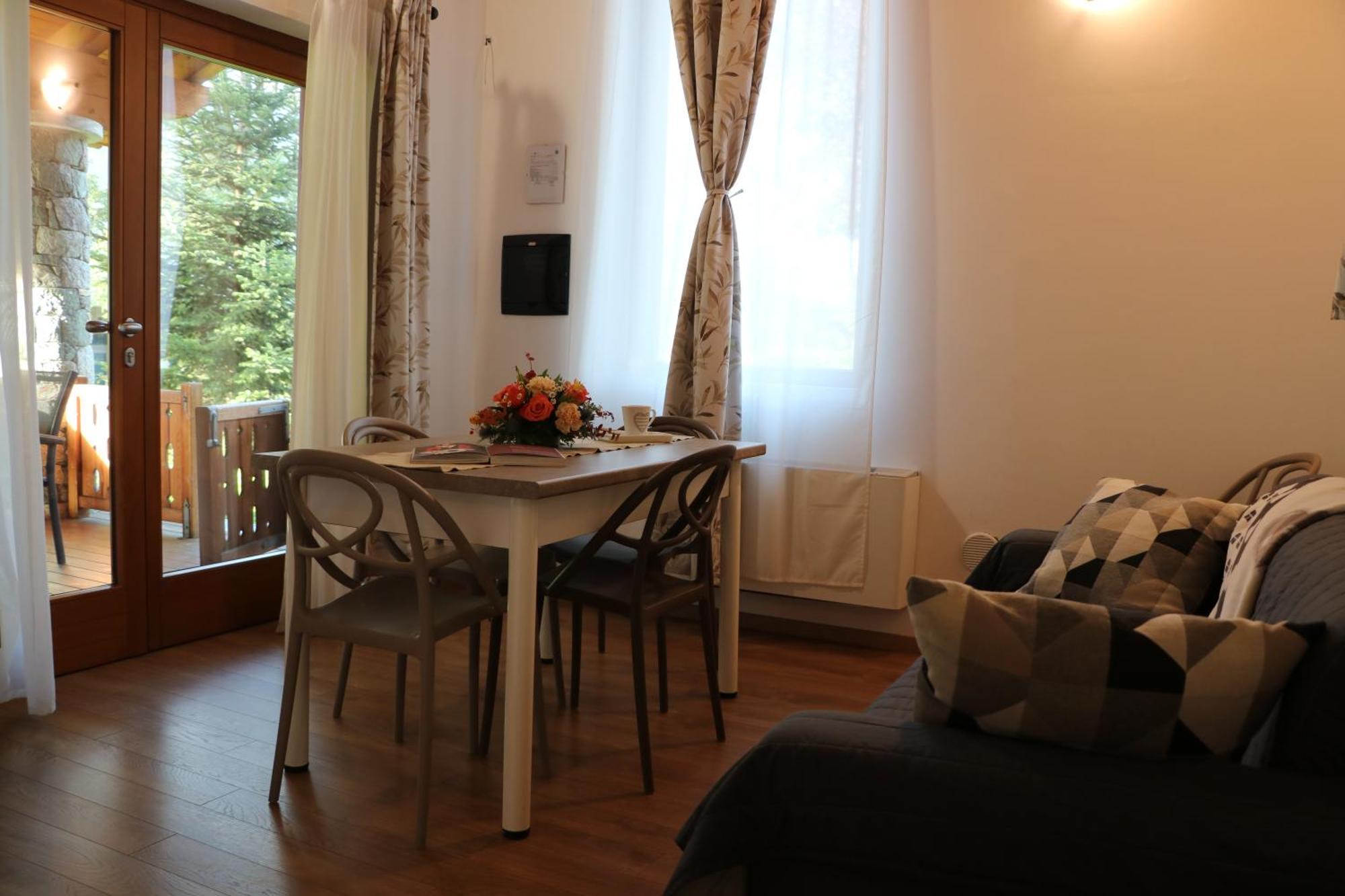 Lazy Bee Camping Village Aosta Exteriér fotografie