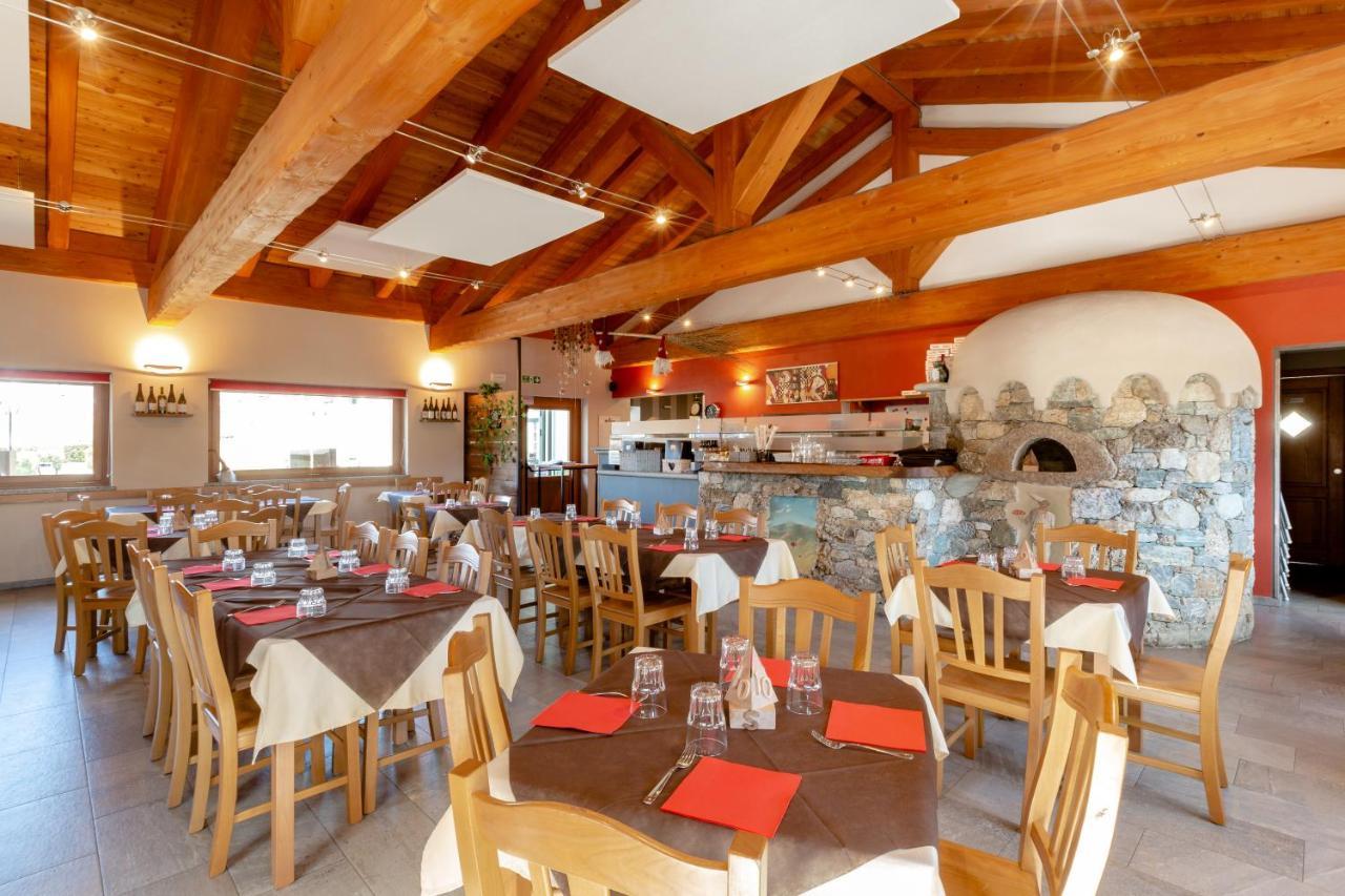 Lazy Bee Camping Village Aosta Exteriér fotografie